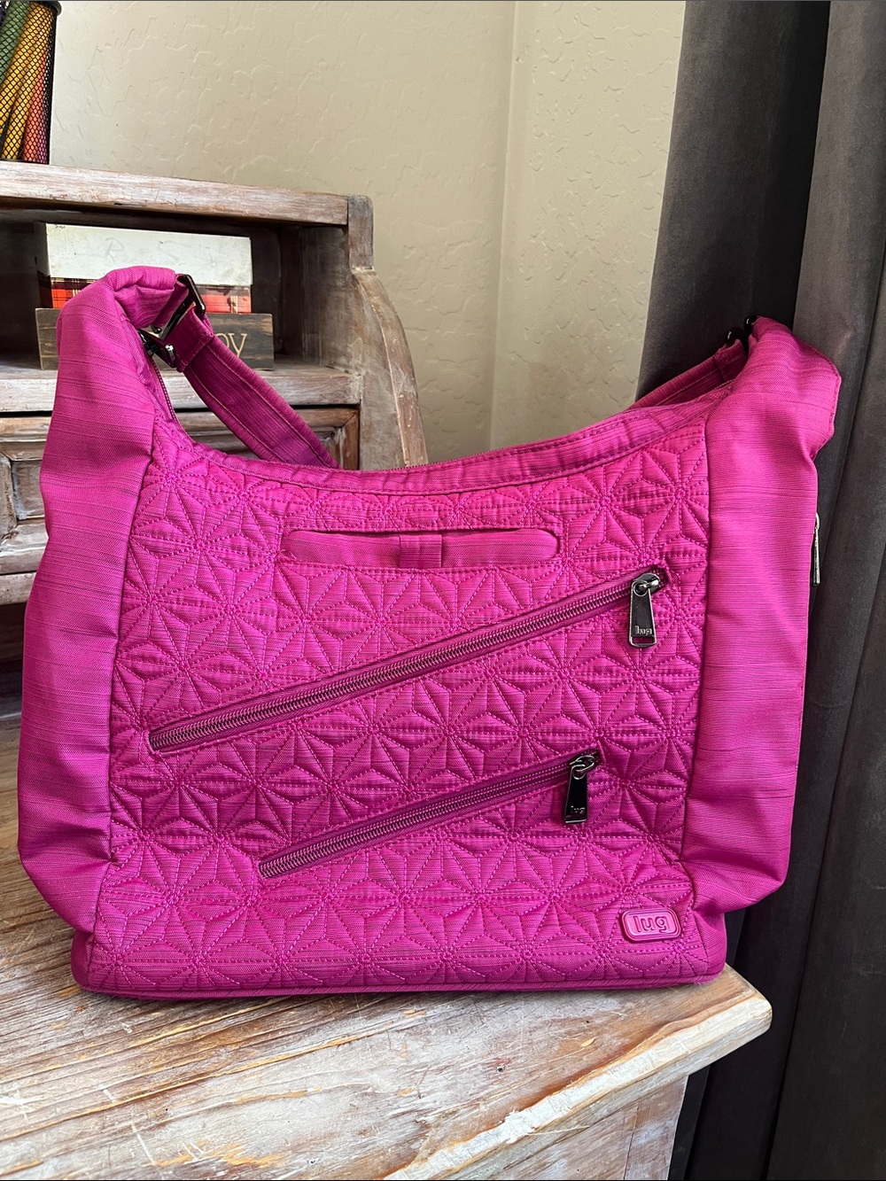 💓 Lug Jamboree Large Fuschia Shoulder Bag Travel